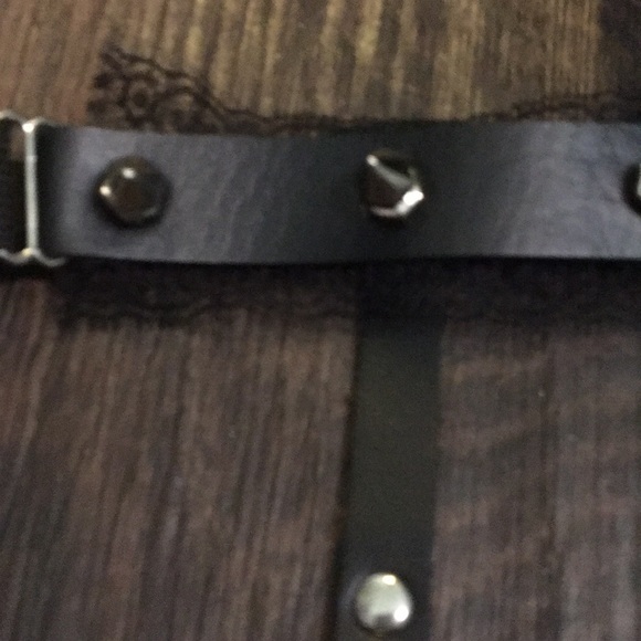 ☠️dolls kill  studded garter☠️ - Picture 3 of 3